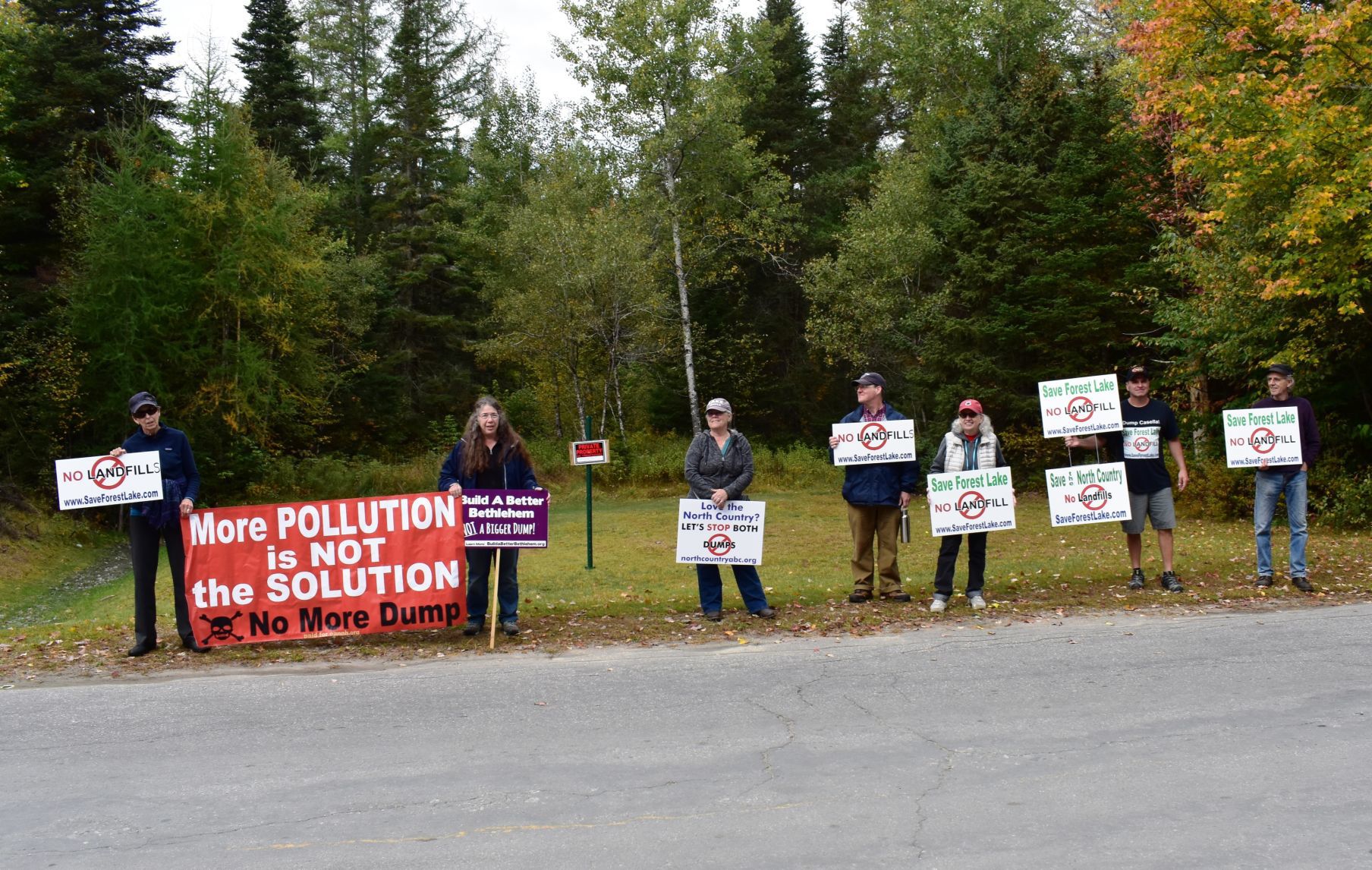 Protesters at Bethlehem landfill